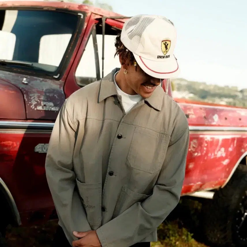 [BUNJANG] Uncle Rics Ferrari Parody Embroidered Trucker Hat / Uncle Rics 페라리 패러디 자수 트럭커 메쉬캡