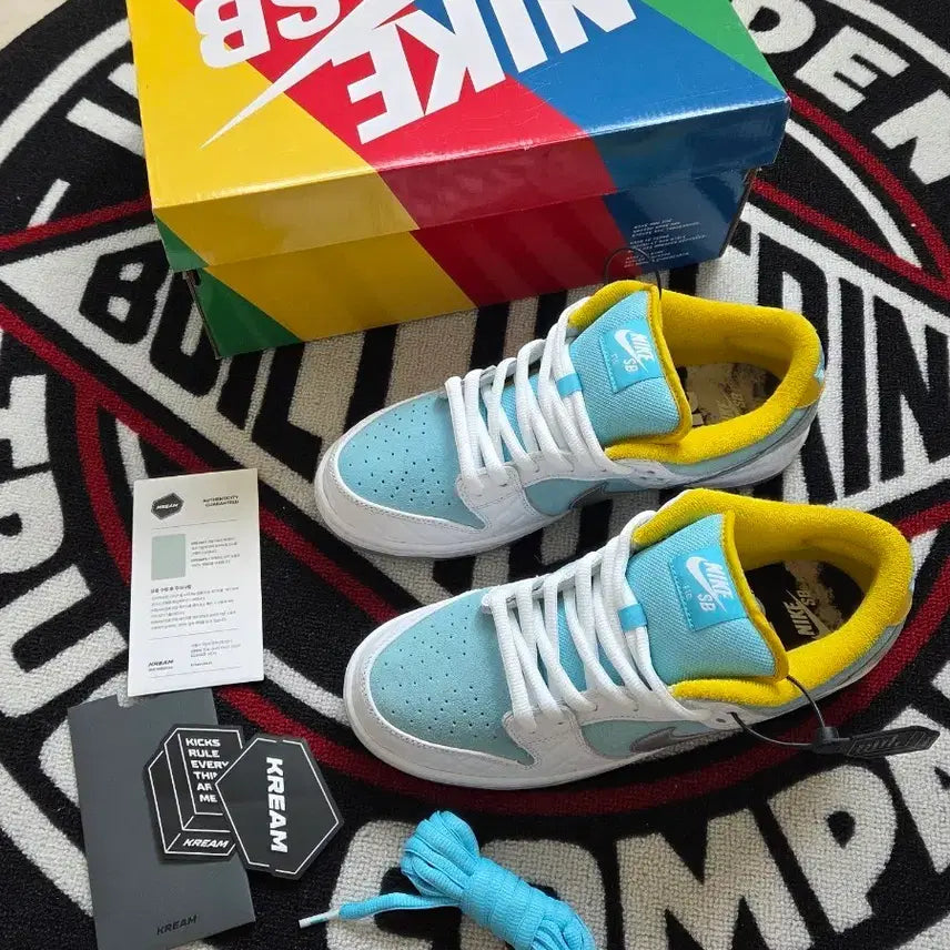 [BUNJANG] Nike SB FTC Dunk Low 'Orange Label' White/University Red 275 / FTC 덩크 275 (새상품) 크림 정품 탭