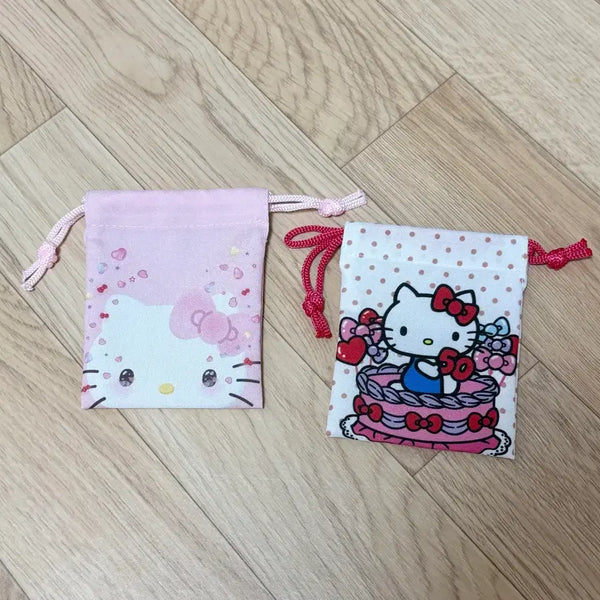 [BUNJANG] Sanrio Hello Kitty 50th Anniversary Petit Pouch (Random) / 산리오 헬로키티 50주년 랜덤 쁘띠 주머니 복조리 파우치