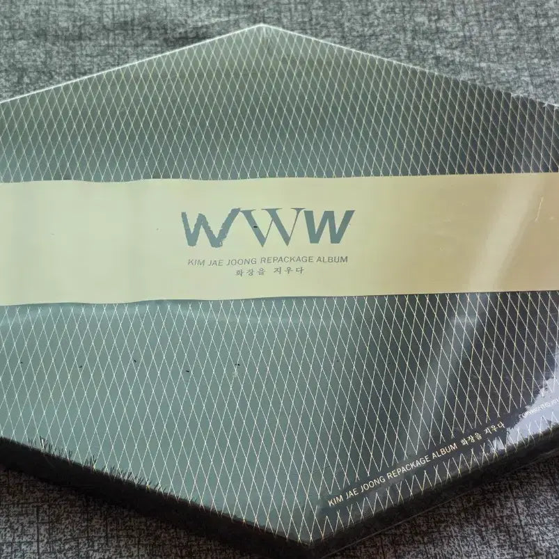 [BUNJANG] Kim Jaejoong WWW Repackage Album - 'Brushing Off Makeup' / 김재중 WWW 리패키지 미개봉