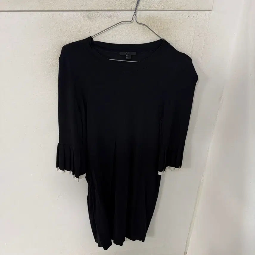 [BUNJANG] COS Black Frill Sleeve Long Dress / COS 블랙 소매 프릴 원피스