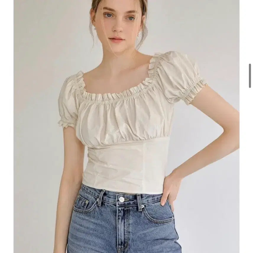 [BUNJANG] Riel Shirring Blouse / 리엘 셔링 블라우스