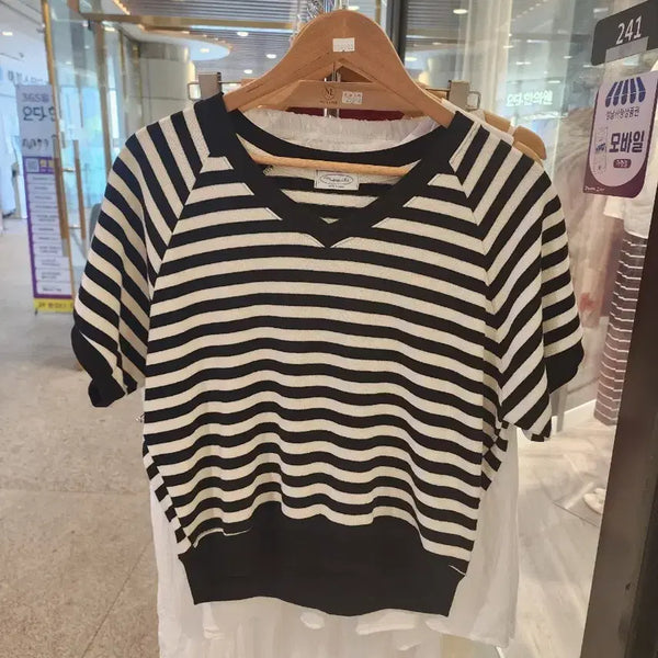 [BUNJANG] V-Neck Striped Sweatshirt / 브이넥ST맨투맨