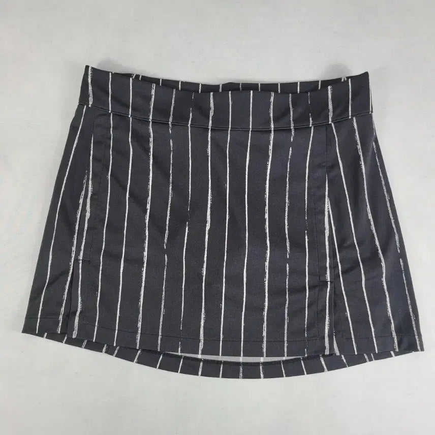 [BUNJANG] J.LINDEBERG & MARK & LONA Golf Skirts (Various Sizes) / 골프스커트 판매 (종류다양)