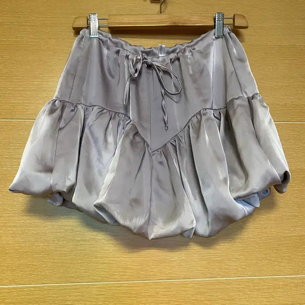 [BUNJANG] Satin Ruffle Skirt with Inner Shorts / 새틴 러플 스커트 (속바지있음) [새상품]