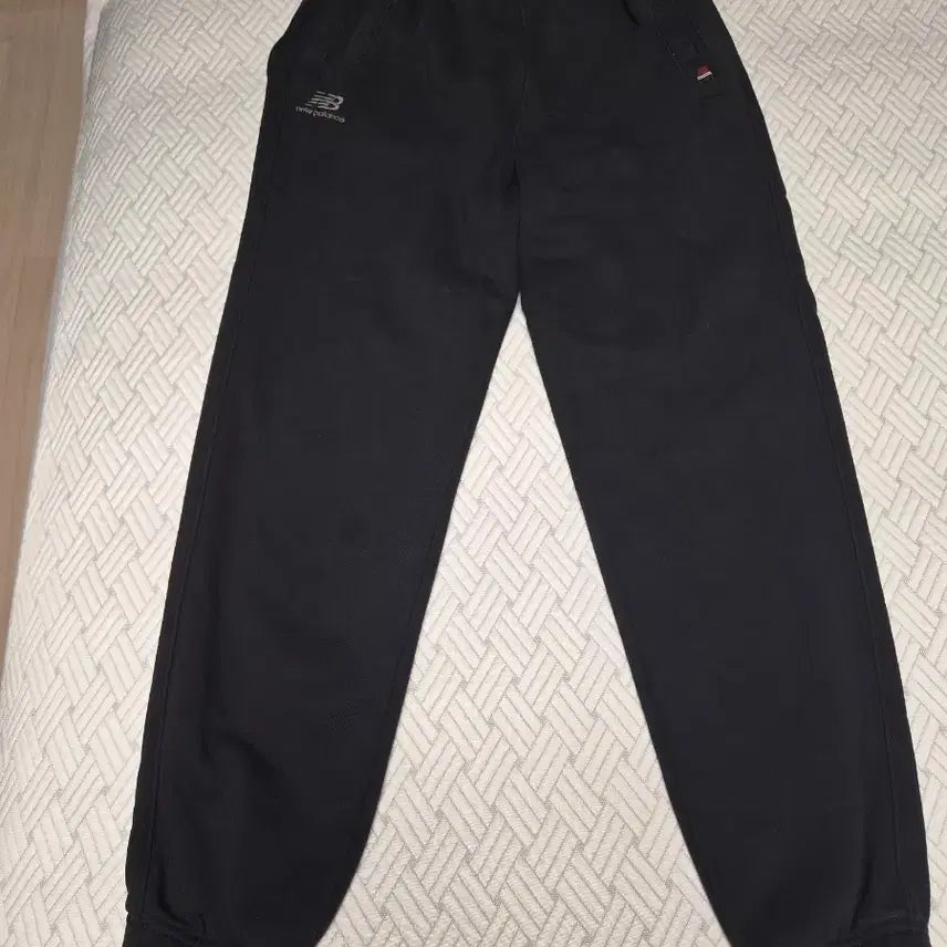 [BUNJANG] New Balance Black Jogger Pants / 뉴발란스 블랙 조거팬츠 34까지 가능