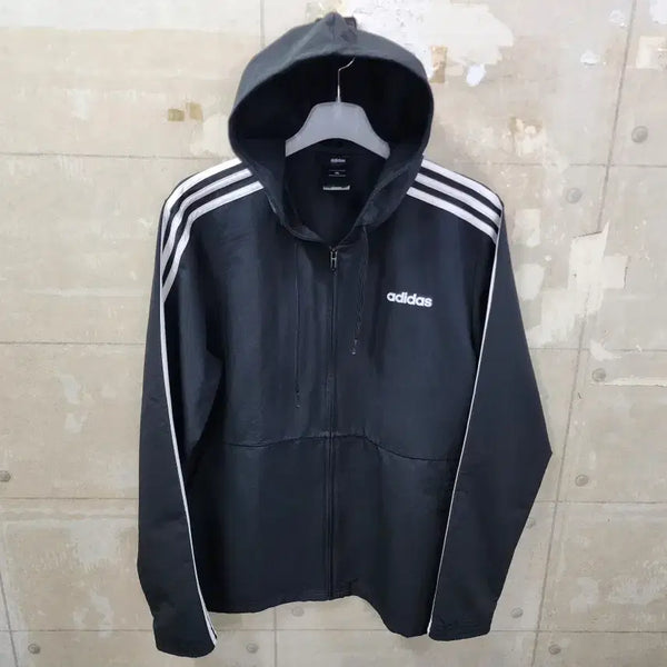 [BUNJANG] Adidas Men's Essentials Windbreaker Jumper Size 110 / (110)아디다스 남성 에센셀스 윈드브레이커 점퍼/110/상태우수
