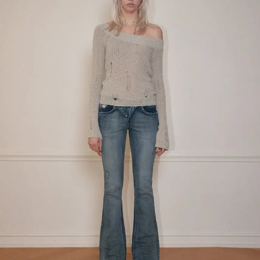 [BUNJANG] Bohemian Seoul GRUNGE ONE-SHOULDER KNIT, Beige / 보헤미안서울 GRUNGE ONE-SHOULDER KNIT, BEIGE