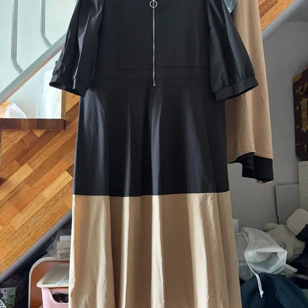 [BUNJANG] Two-Tone Color-Block Zipper Midi Dress with Adjustable String / 미착용 바스락 원피스 투톤 배색 지퍼 원피스 스트링 조절