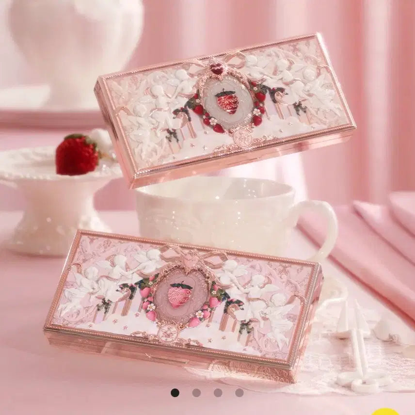 [BUNJANG] Flower Knows Strawberry Cupid Multi Palette / (새상품)플라워노즈 스트로베리 큐피드 멀티 팔레트