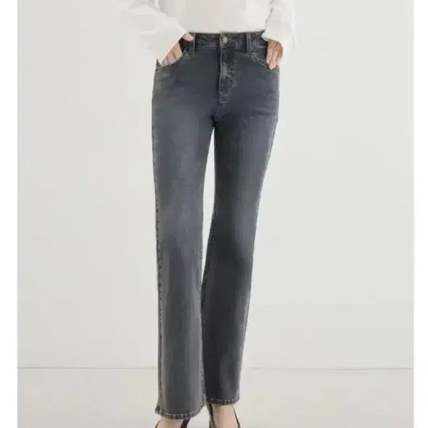 [BUNJANG] GUESS Women's M-Tone Flare Bootcut Denim Pants / 게스 GUESS 여성 M톤 플레어 붓컷 부츠컷 데님 팬츠