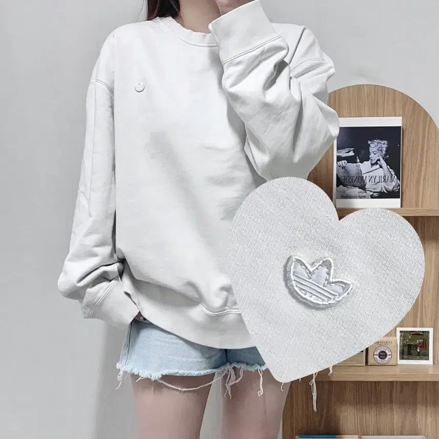 [BUNJANG] Adidas White Patch Logo Sweatshirt XL / 아디다스 화이트 화이트패치로고 맨투맨 [ XL ]