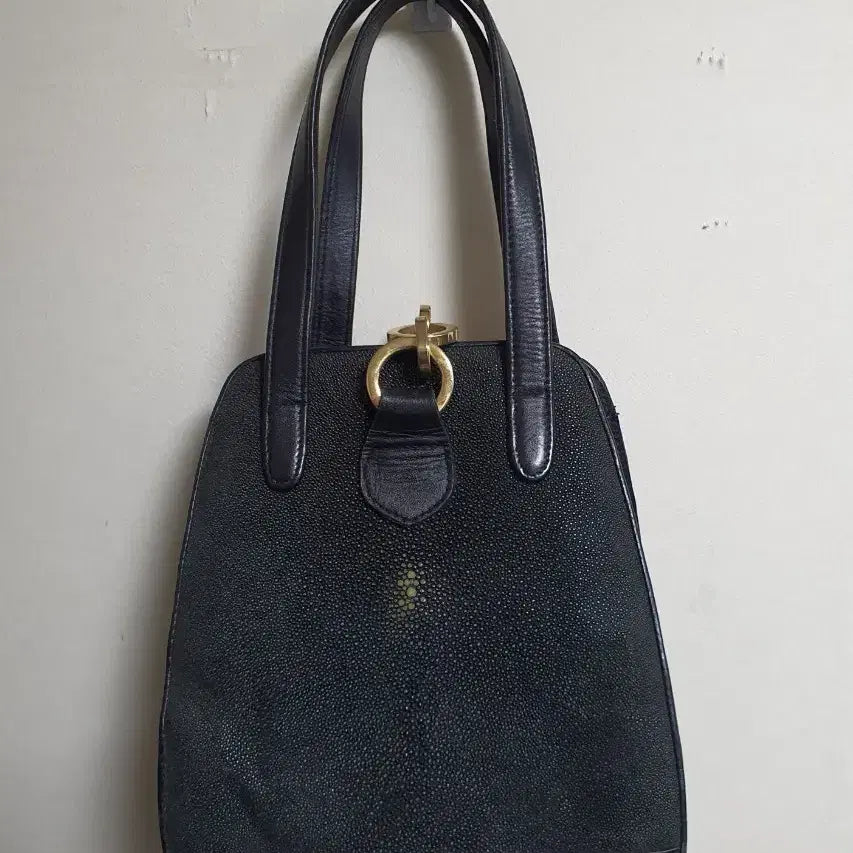[BUNJANG] Rivet Genuine Stingray Leather Vintage Tote Bag / 리벳 Rivet 천연 가오리 가죽 (스팅레이) 희소성 높은 빈티지 토트백