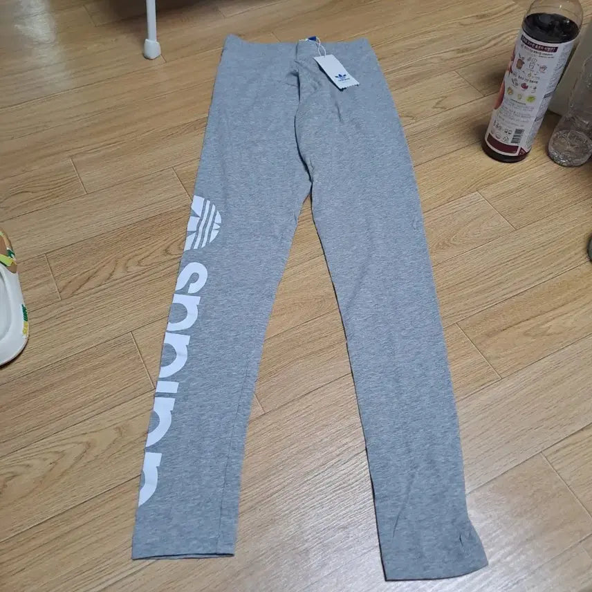 [BUNJANG] Adidas Grey Leggings / 아디다스 레깅스 그레이