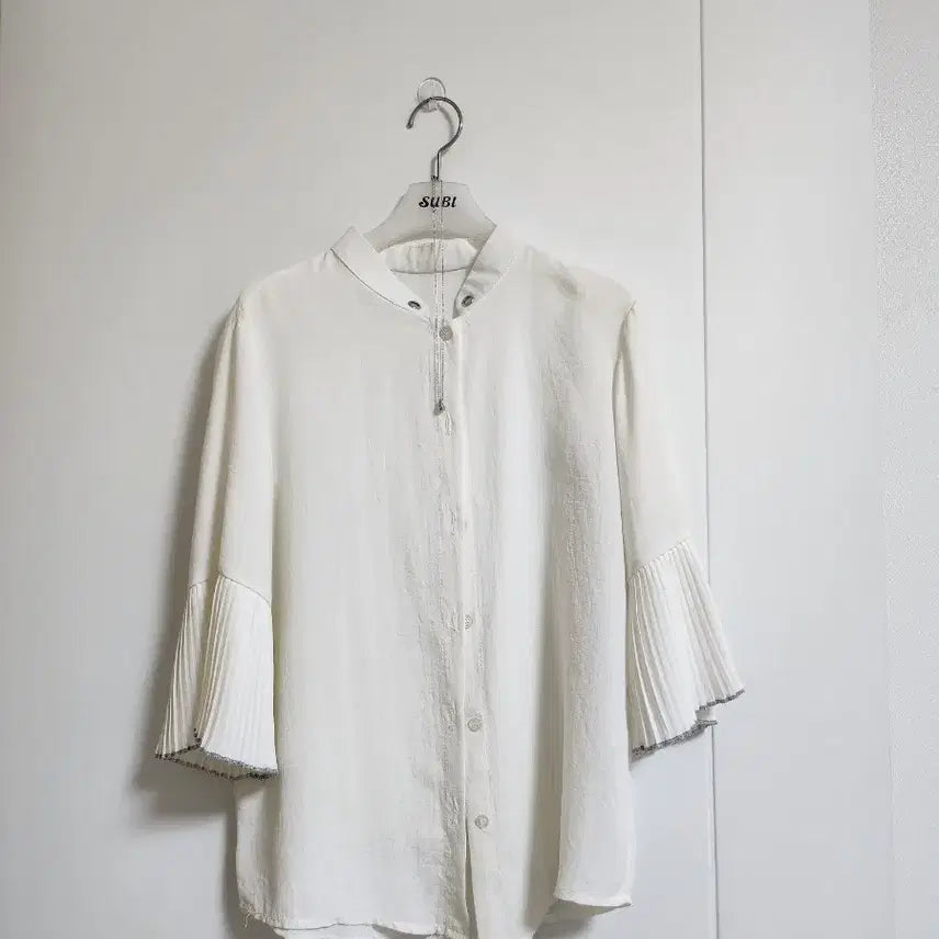 [BUNJANG] SU:BI Pleated Sleeve Blouse White / [SU:BI] 플리츠 소매 블라우스 화이트 55 상태좋음
