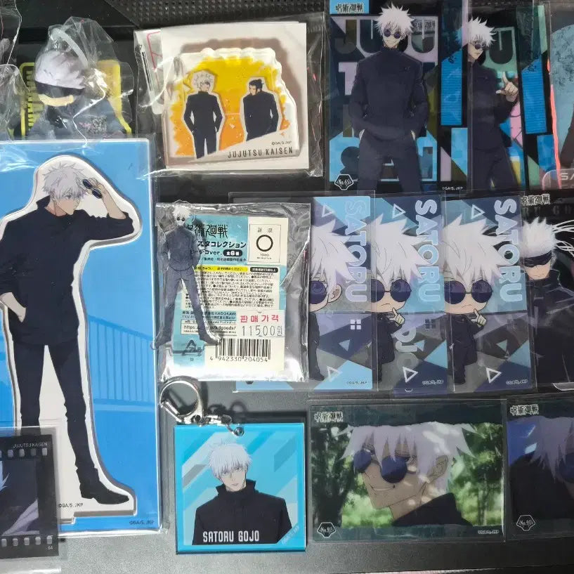 [BUNJANG] Jujutsu Kaisen Gojo Satoru 2025 Juju Cafe Acrylic Standee & Merchandise Bundle (Sealed) / 주술회전 쥬쥬카페 2025 고죠사토루 미개봉 아크릴 및 고죠 굿즈  일괄
