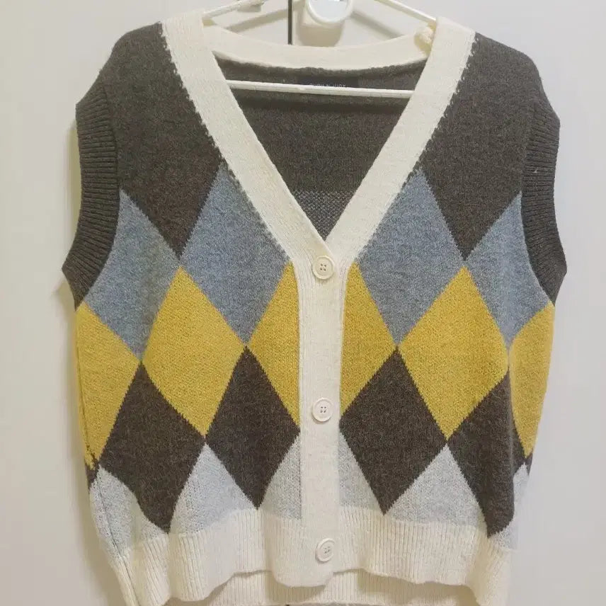 [BUNJANG] Argyle Pattern Knit Vest / 아르가일 패턴 니트 조끼