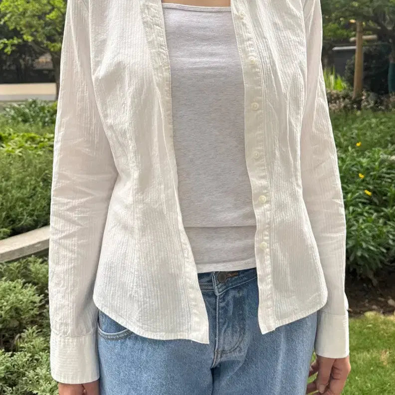 [BUNJANG] Brandy Melville Miley Stripe Shirt White / 브랜디멜빌 밀레 스트라이프 셔츠 화이트