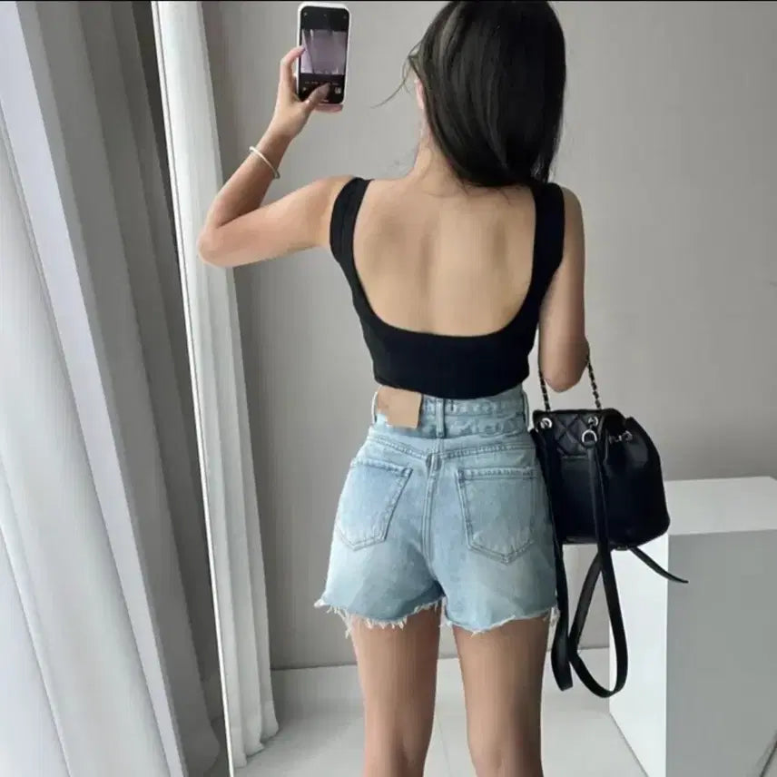 [BUNJANG] Ribbed Backless Cropped Tank Top with Built-in Bra / 골지 백리스 캡내장 크롭 나시 탑