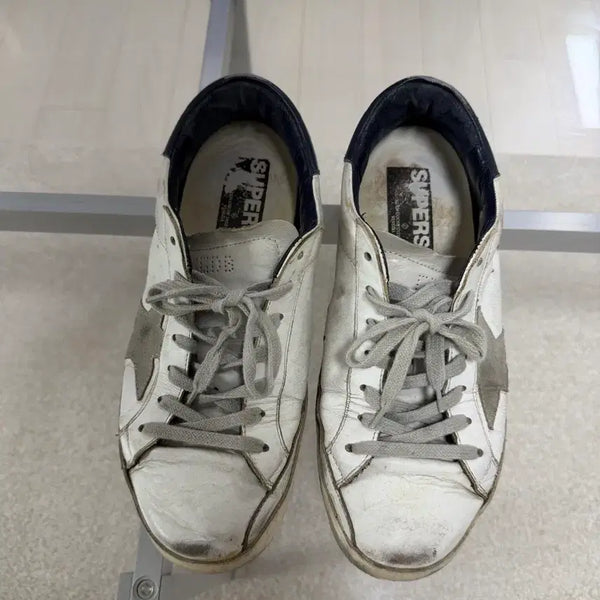 [BUNJANG] Golden Goose Superstar White Navy Tab Sneakers Size 40 (Used) / 골든구스 슈퍼스타 화이트 네이비 탭 40사이즈 (중고)