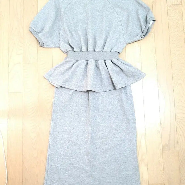 [BUNJANG] Melange Grey French Terry Short Sleeve Skirt Set / 멜란지 그레이 쭈리 반팔 스커트 세트(~66사이즈)