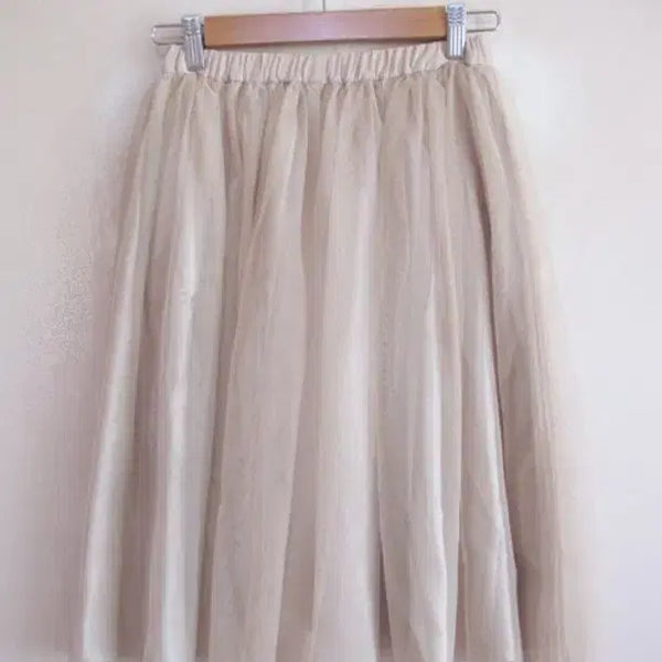 [BUNJANG] Beige "SHA" Skirt (New) / 베이지 " 샤 " 스커트 (새옷)