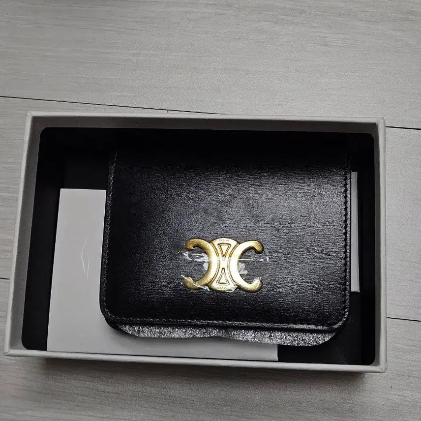 [BUNJANG] Celine Triomphe Card Holder / 셀린느 트리옹프 카드 지갑