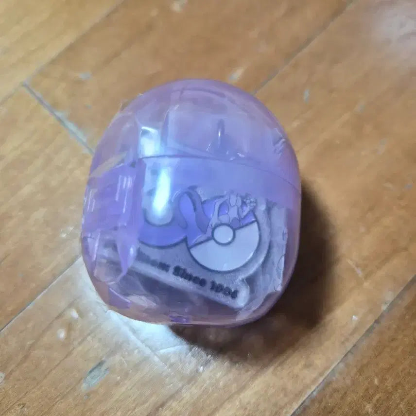 [BUNJANG] Pokemon 30th Anniversary Gachapon Metal Charm Keychain - Mewtwo (Sealed) / [미개봉] 포켓몬 30주년 가챠 메탈참 키링 - 뮤츠