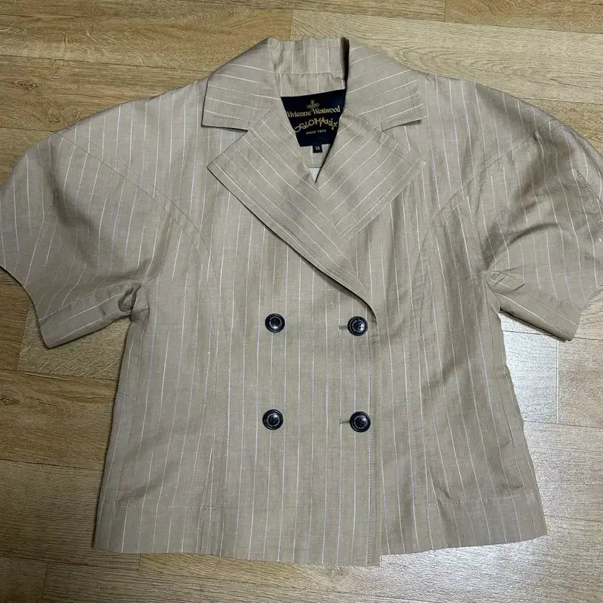[BUNJANG] Vivienne Westwood Beige Striped Double-Button Short-Sleeve Blazer / 비비안웨스트우드 여름자켓(정품)