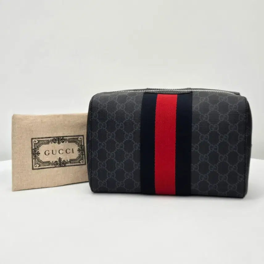 [BUNJANG] Gucci GG Supreme Pouch Dopp Kit Handbag / [ 정품 ] 구찌 GG 수프림 파우치 돕키트 핸드백