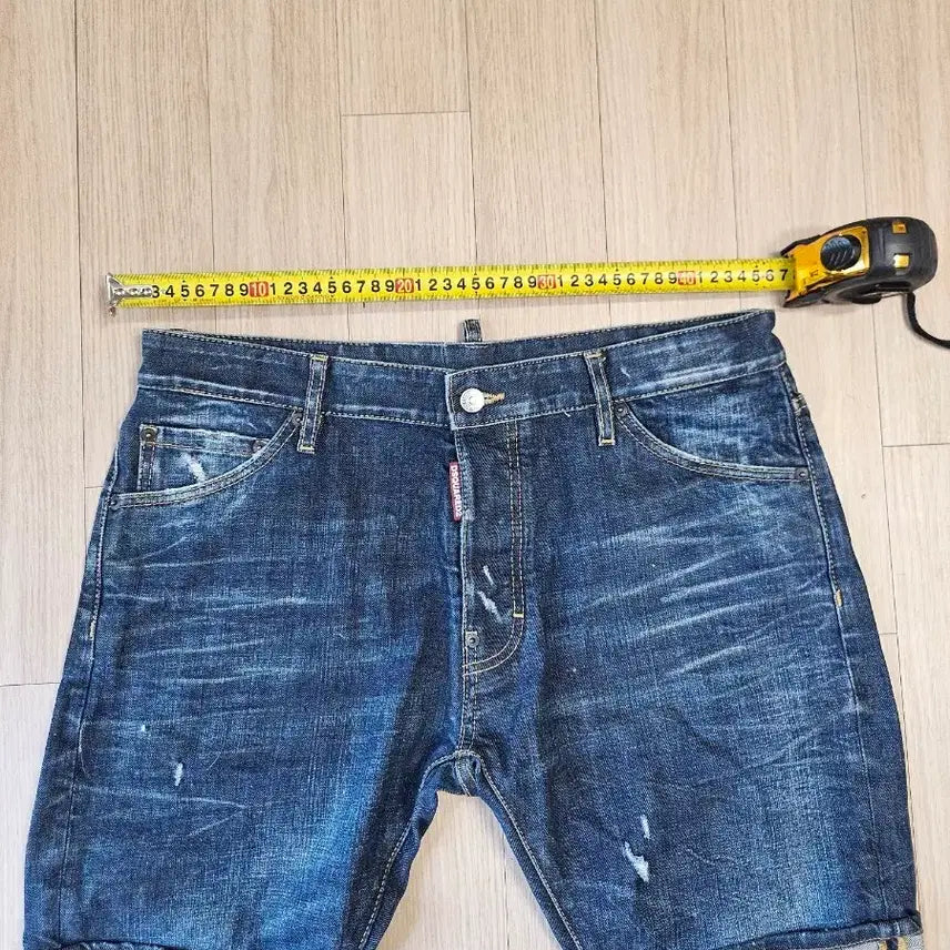 [BUNJANG] Dsquared2 Rolled Hem Denim Shorts / 디스퀘어드2 청바지 반바지 롤업