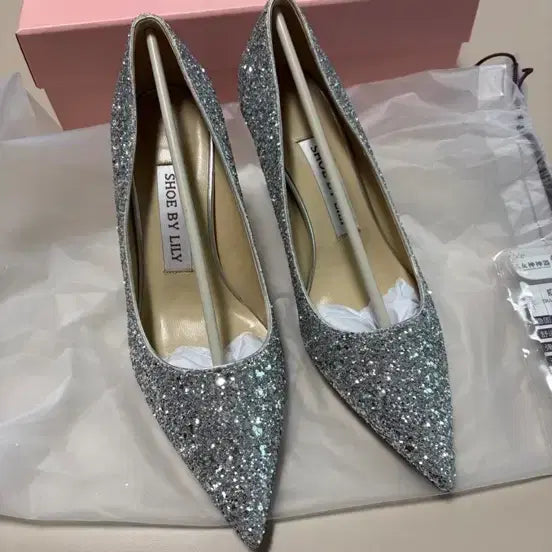 [BUNJANG] Lilly Dress Silver Glitter Heels (230) / 릴리드레스 실버 글리터 힐 230
