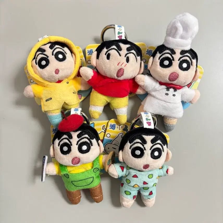 [BUNJANG] Crayon Shin-chan Mini Plush Keychain (Various Costumes) / 짱구는못말려 우비 후드 요리사 화가 파자마 짱구 미니인형 키링