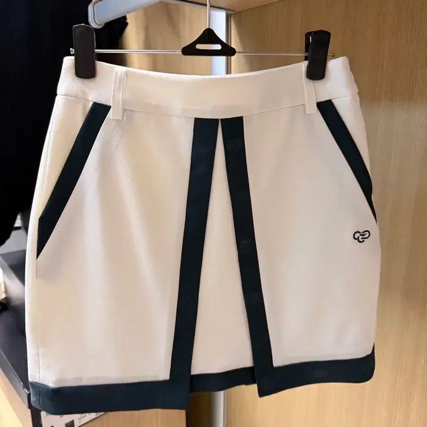 [BUNJANG] Mckayason Golf Wear Wrap Skirt White Size 24 / (새상품)멕케이슨 골프웨어 랩 스커트 화이트 24