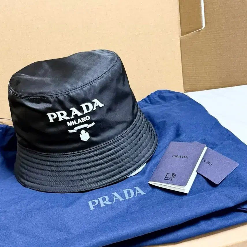 [BUNJANG] Prada Embroidered Logo Re-Nylon Bucket Hat (M) / 프라다 자수 로고 리나일론 버킷햇 M