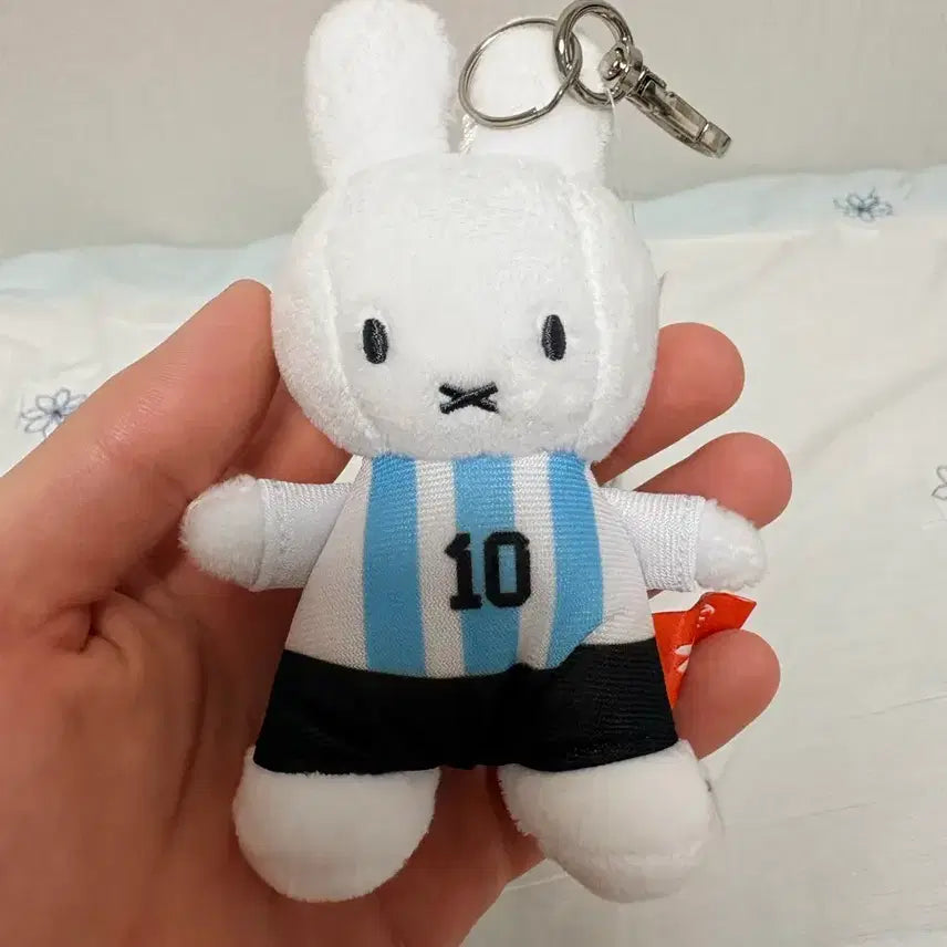 [BUNJANG] Miffy Sport Uniform Keychain (Argentina #10) / 미피 키링 스포츠 유니폼 10번 아르헨티나
