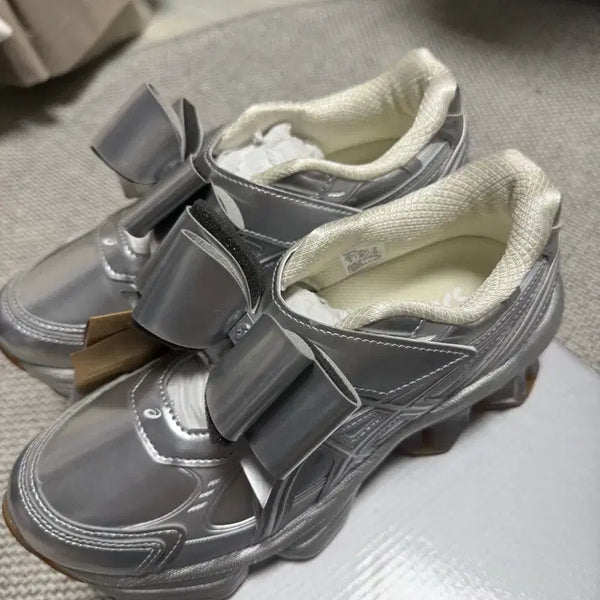 [BUNJANG] ASICS x ShuShuTong Collaboration Silver Sneakers / 아식스 슈슈통 콜라보 운동화