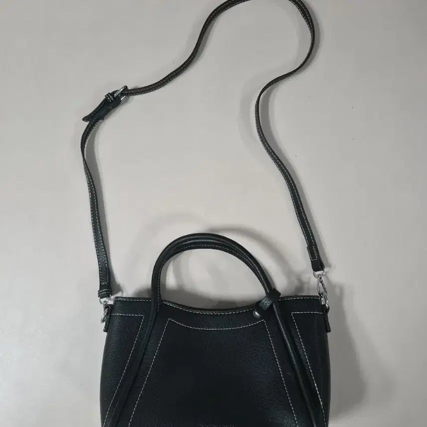 [BUNJANG] Black Crochet Shoulder Bag / 블랙 크로셰 숄더백(구매시 랜덤 인형증정)