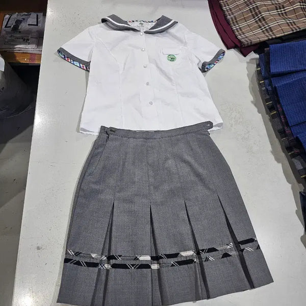 [BUNJANG] Used Women's School Uniform Short Sleeve Set Size 95/68 / 중고여성 교복 반팔세트 사이즈 95/68