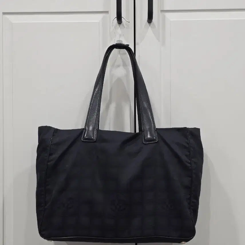[BUNJANG] Chanel New Travel Line Nylon Tote Shoulder Handbag / 샤넬 뉴 트래블라인 토트백 숄더백 핸드백