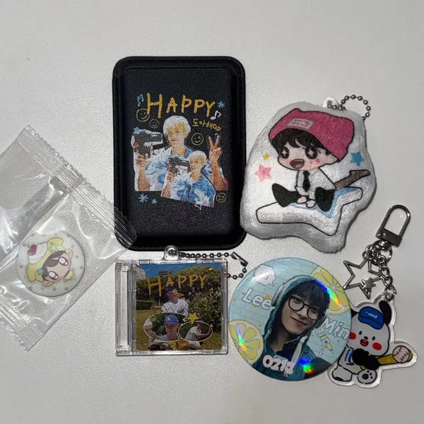 [BUNJANG] SEVENTEEN Dokyeom MagSafe Card Holder & Unofficial Goods Bundle Set / 세븐틴 도겸 맥세이프 카드지갑 등 비공굿 세트