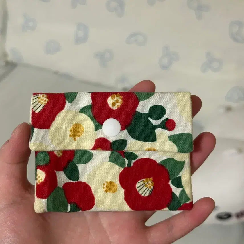 [BUNJANG] Camellia Pattern Card Holder / 동백꽃 패턴 카드지갑