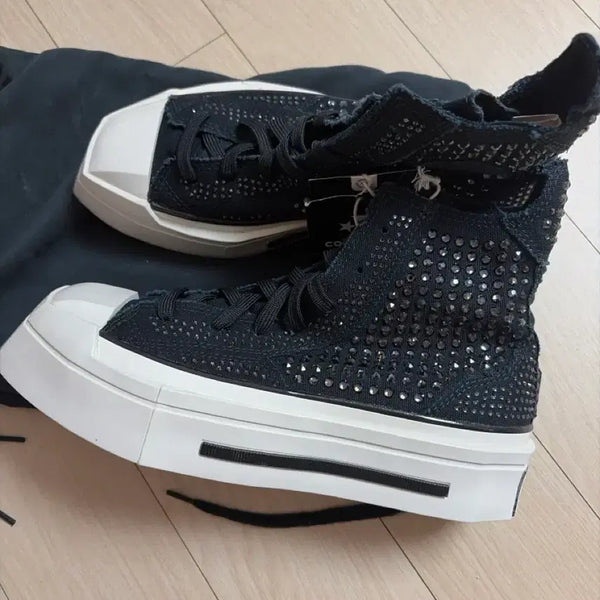 [BUNJANG] Converse x Swarovski 1970 Black Sneakers / 컨버스 x 스와로브스키 1970  220 240 블랙