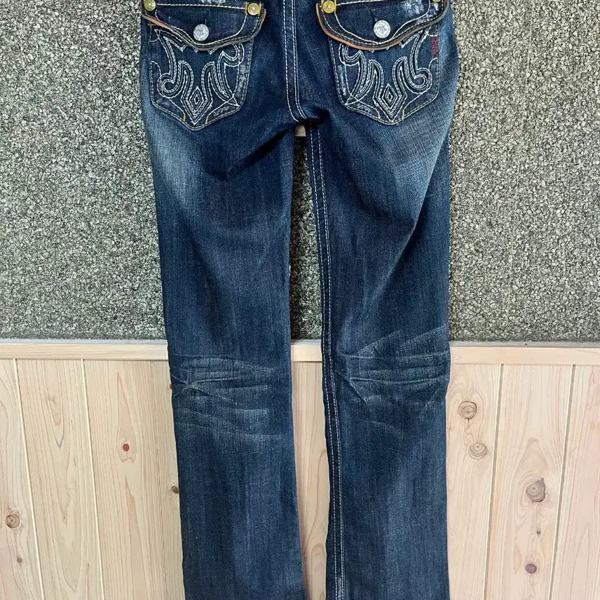 [BUNJANG] Mek Denim Premium Bootcut Jeans / 25사이즈[Mek Denim] 맥 데님 여성 프리미엄 부츠컷 청바지