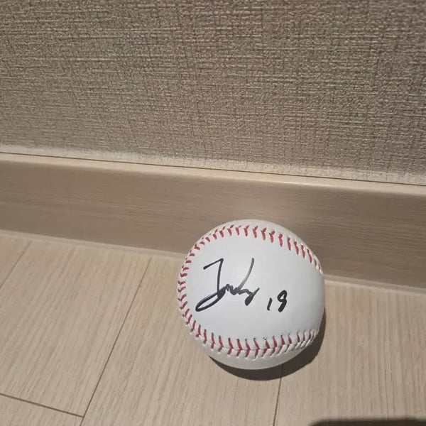 [BUNJANG] Hanwha Eagles Wang Yeon-cheong Signed Baseball / 한화이글스 왕옌청 싸인볼