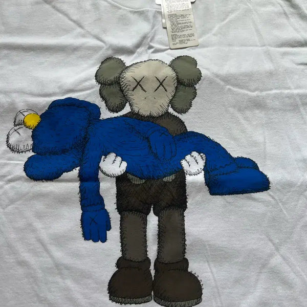 [BUNJANG] Uniqlo x KAWS Short Sleeve T-Shirt XL / 유니클로 카우스 반팔 3xl