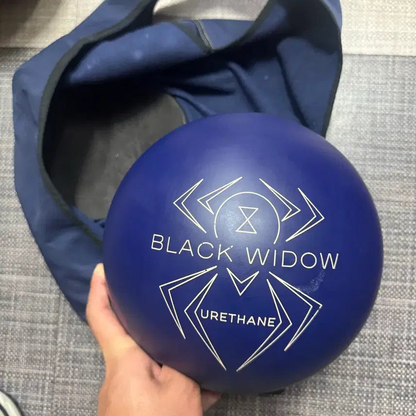 [BUNJANG] Hammer Black Widow Urethane Bowling Ball Deep Blue / 블랙위도우 햄머 우레탄 볼링공 판매/교환