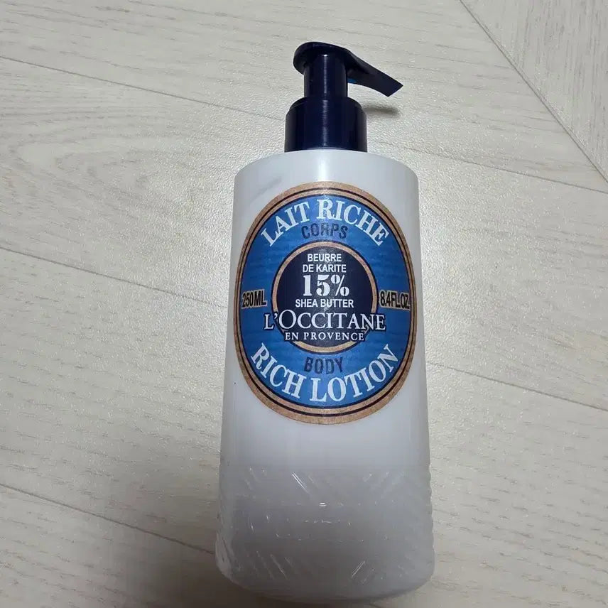 [BUNJANG] L'Occitane Shea Ultra Rich Body Lotion 250ml / (새상품)록시땅 시어 울트라리치 바디로션