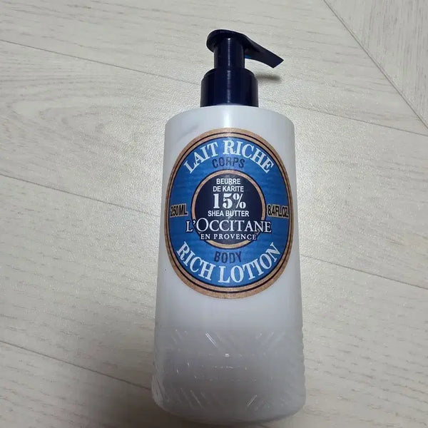[BUNJANG] L'Occitane Shea Ultra Rich Body Lotion 250ml / (새상품)록시땅 시어 울트라리치 바디로션