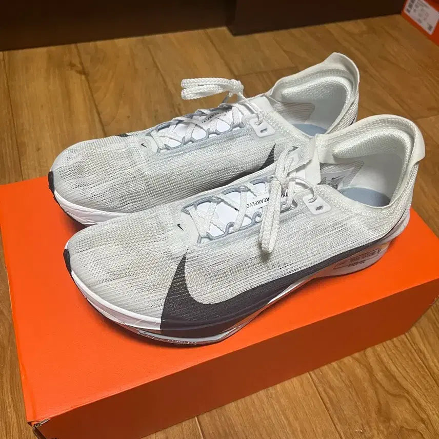 [BUNJANG] Nike Streakfly 2 White Obsidian Mist Running Shoes (255) / 나이키 스트릭플라이2 255 판매